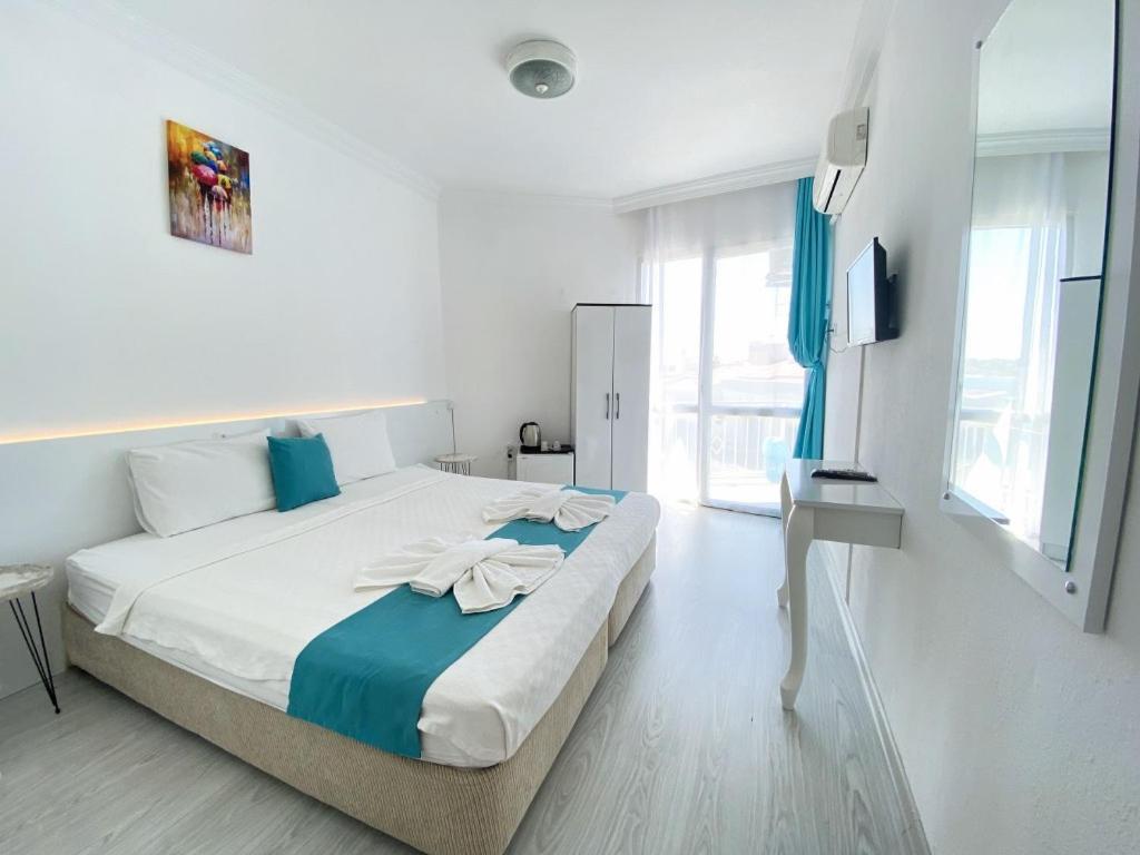 Cesme Minerva Port Hotel Esterno foto