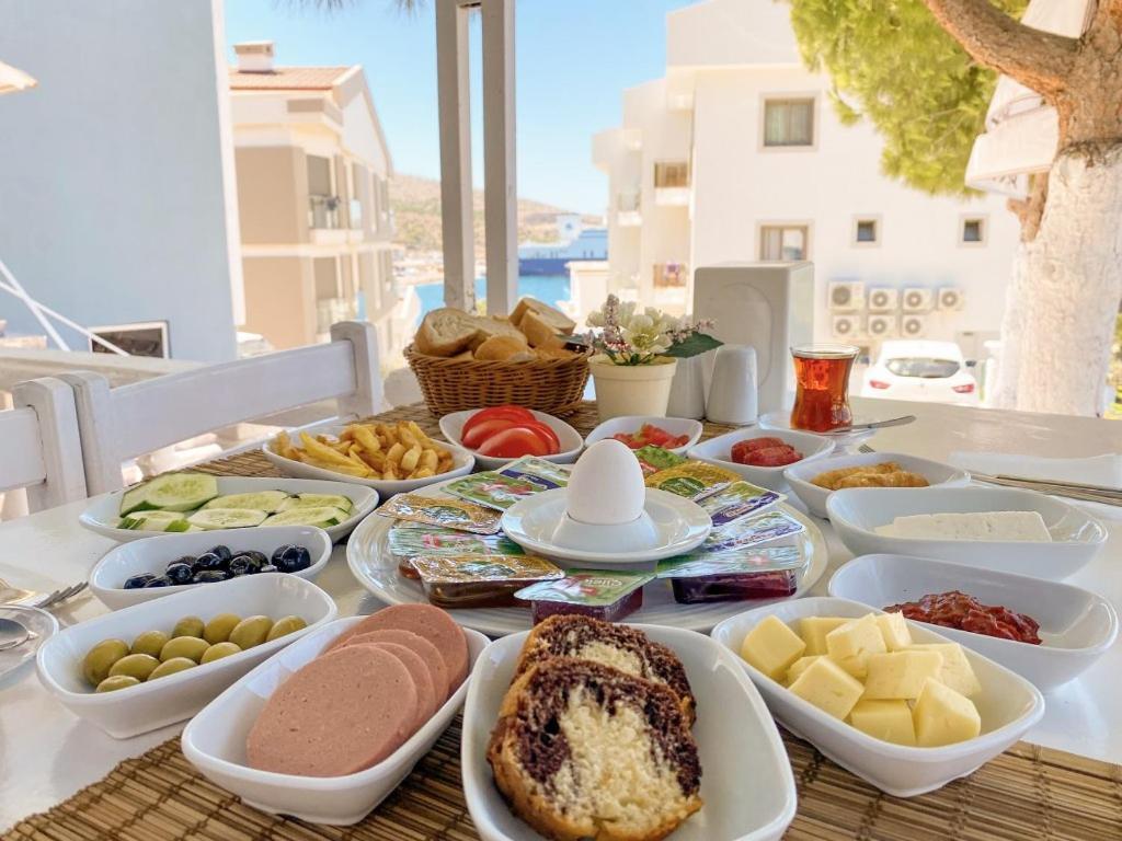 Cesme Minerva Port Hotel Esterno foto